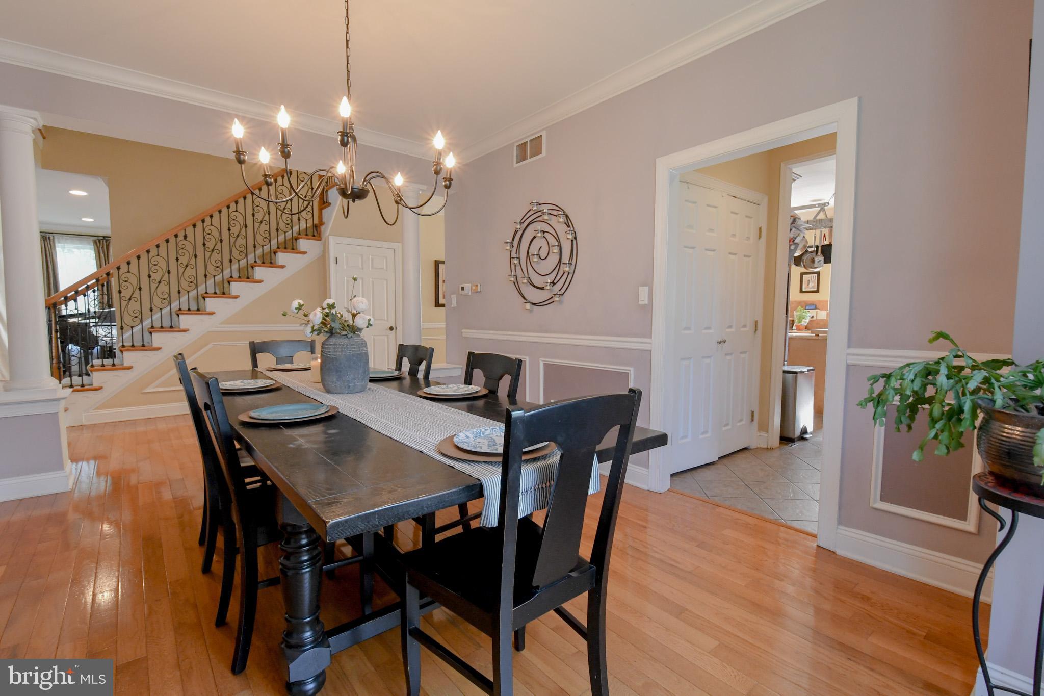 400 Baileys Run Springfield, PA 19064 - Photo 14 of 64 Dining Room Entrance to Kitchen