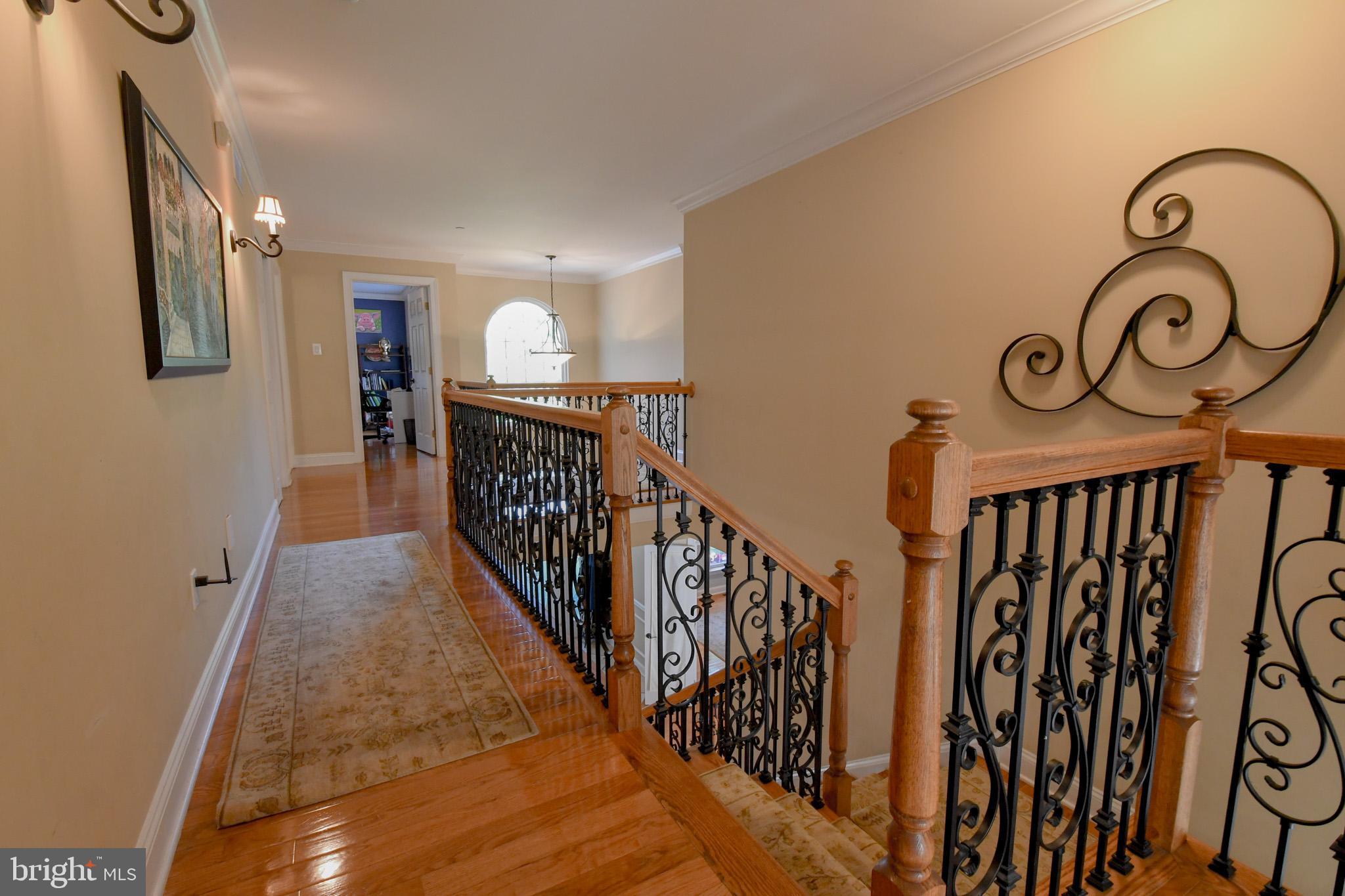 400 Baileys Run Springfield, PA 19064 - Photo 29 of 64 Spectacular Details in the Staircase