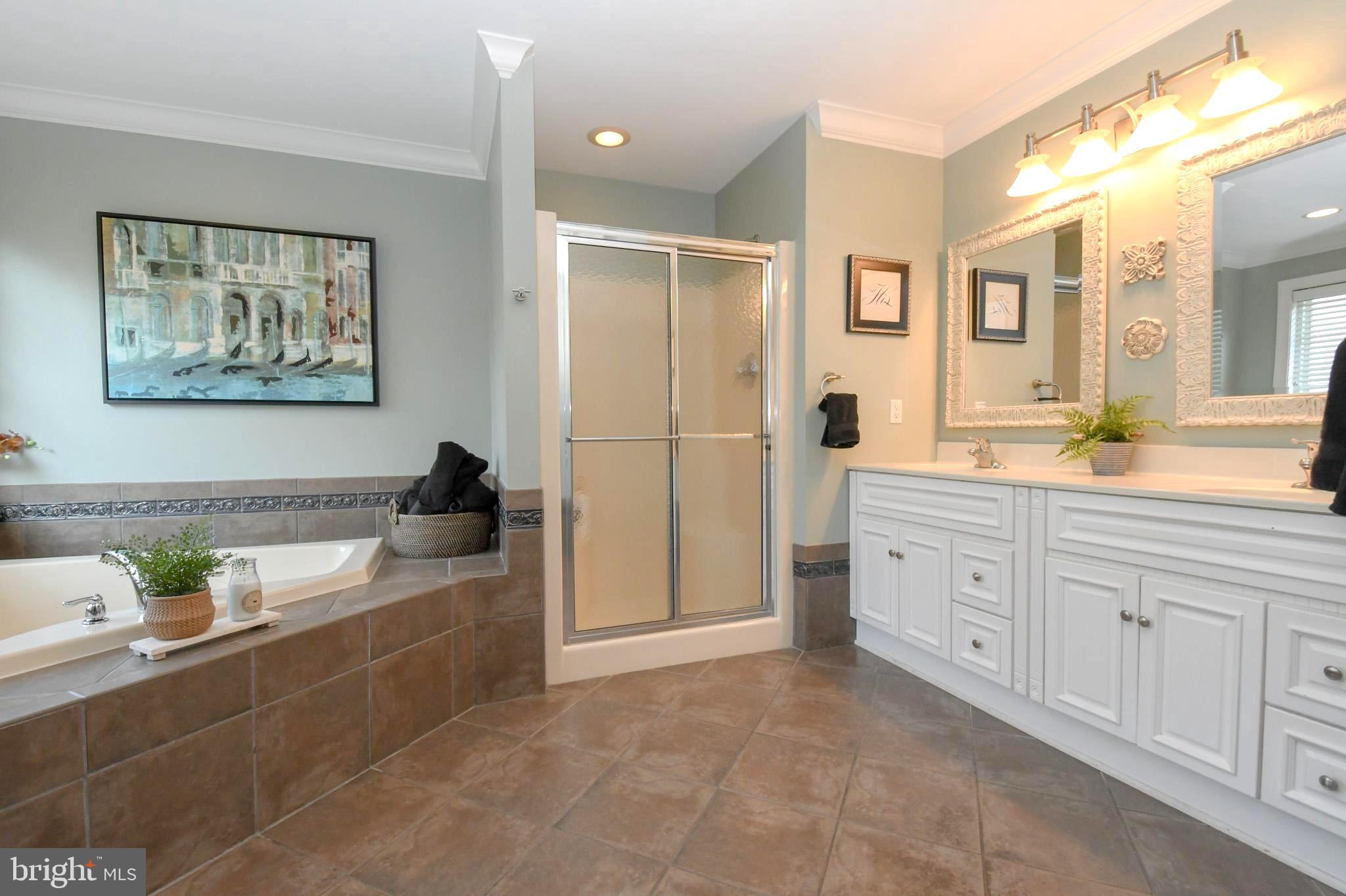 400 Baileys Run Springfield, PA 19064 - Photo 39 of 64 Double Sinks in En Suite Bath