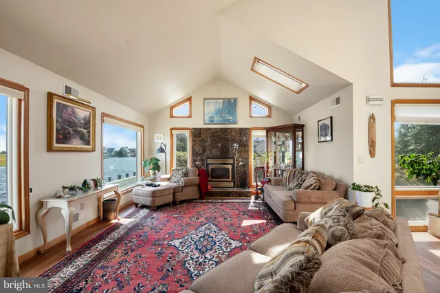 $950,000 | 709 Richmond Drive, Forked River, NJ 08731