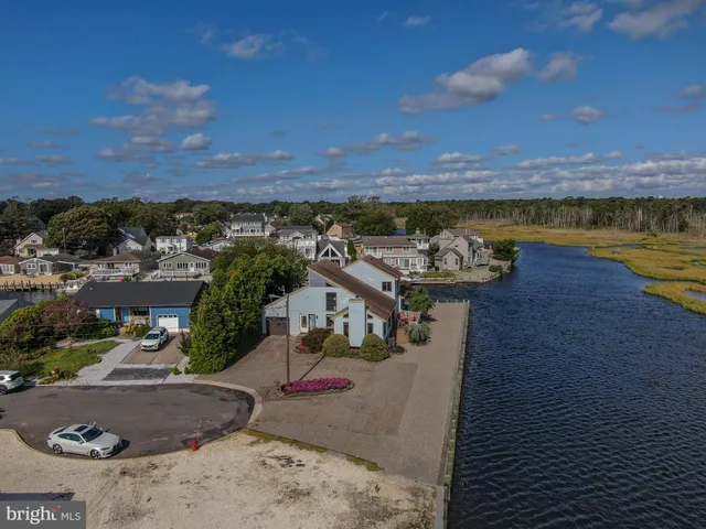 $950,000 | 709 Richmond Drive, Forked River, NJ 08731