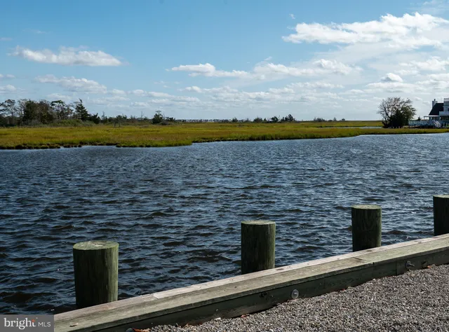 $950,000 | 709 Richmond Drive, Forked River, NJ 08731