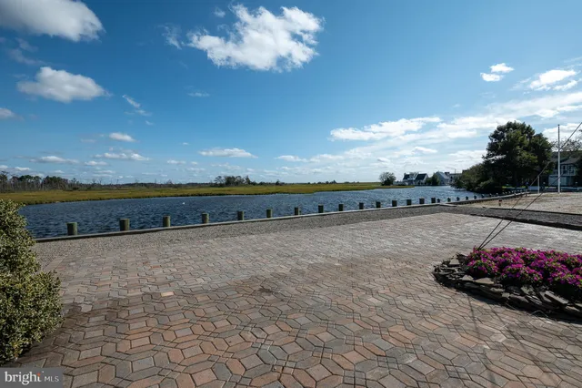 $950,000 | 709 Richmond Drive, Forked River, NJ 08731