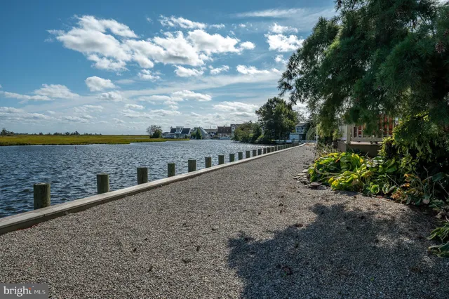 $950,000 | 709 Richmond Drive, Forked River, NJ 08731