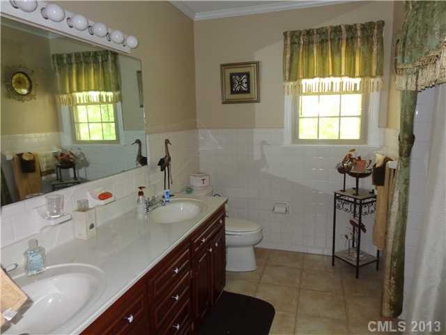 1243 Huckleberry Road Lincolnton, NC 28092 - Photo 12 of 16 Gallery Image 12