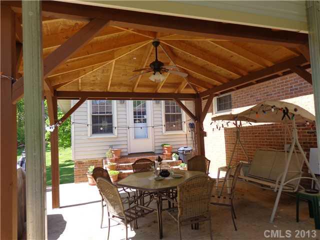 1243 Huckleberry Road Lincolnton, NC 28092 - Photo 4 of 16 Gallery Image 4