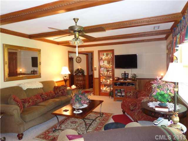 1243 Huckleberry Road Lincolnton, NC 28092 - Photo 5 of 16 Gallery Image 5