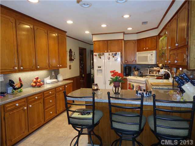 1243 Huckleberry Road Lincolnton, NC 28092 - Photo 9 of 16 Gallery Image 9