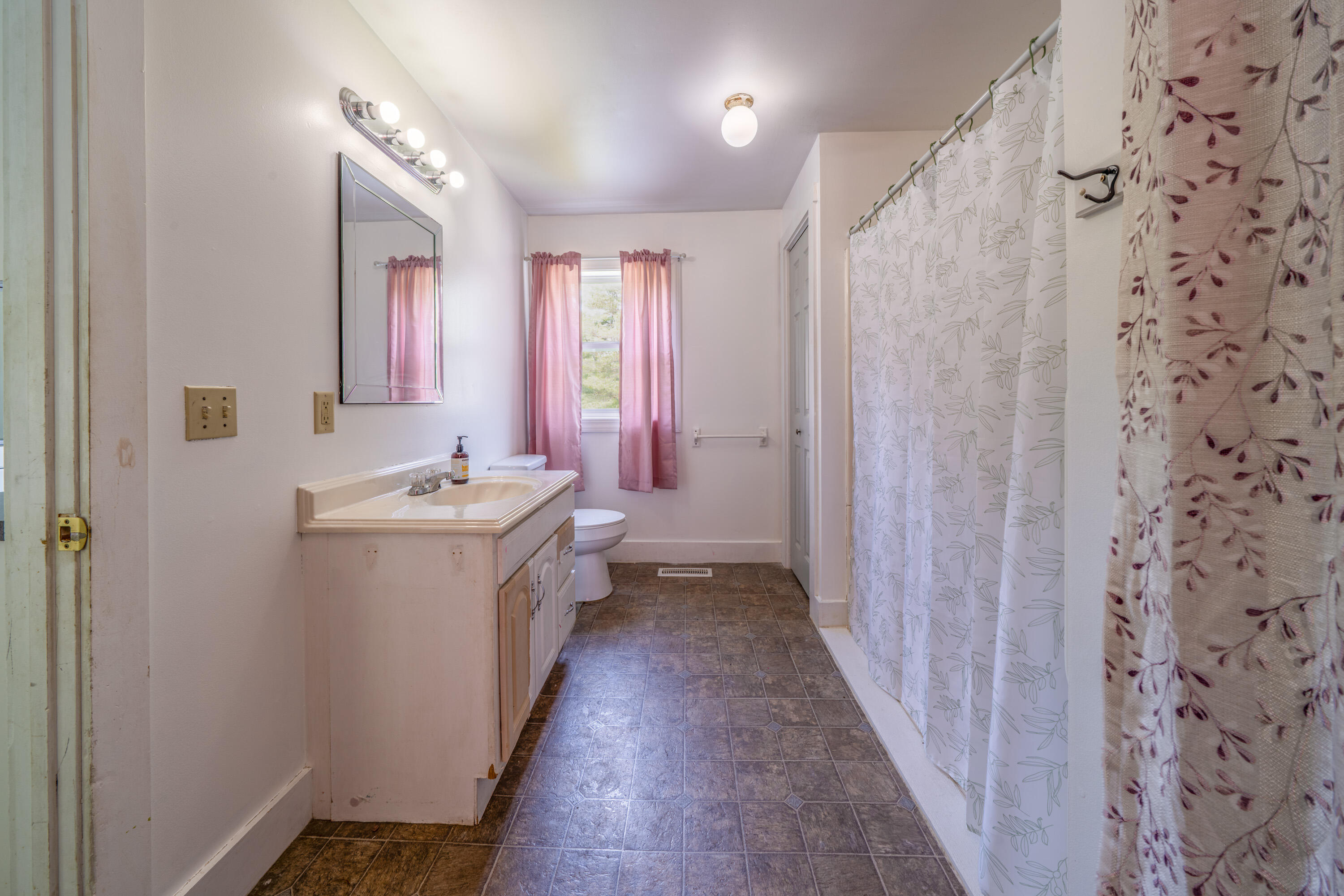 177 Lebanon Road Winterport, ME 04496 - Photo 21 of 47 2599