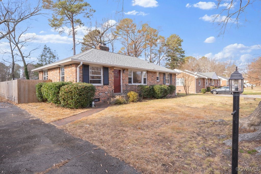 8406 Colebrook Road Richmond, VA 23227 - Photo 7 of 29 Gallery Image 7