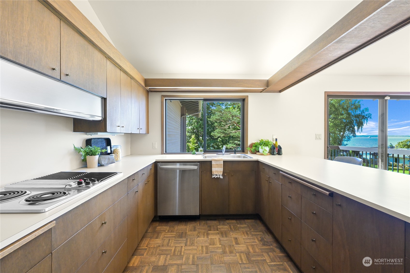 430 Bayside Road Bellingham, WA 98225 - Photo 16 of 40