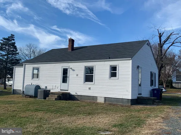 $2,800 | 110 Pershing Avenue Northwest, Leesburg, VA 20176
