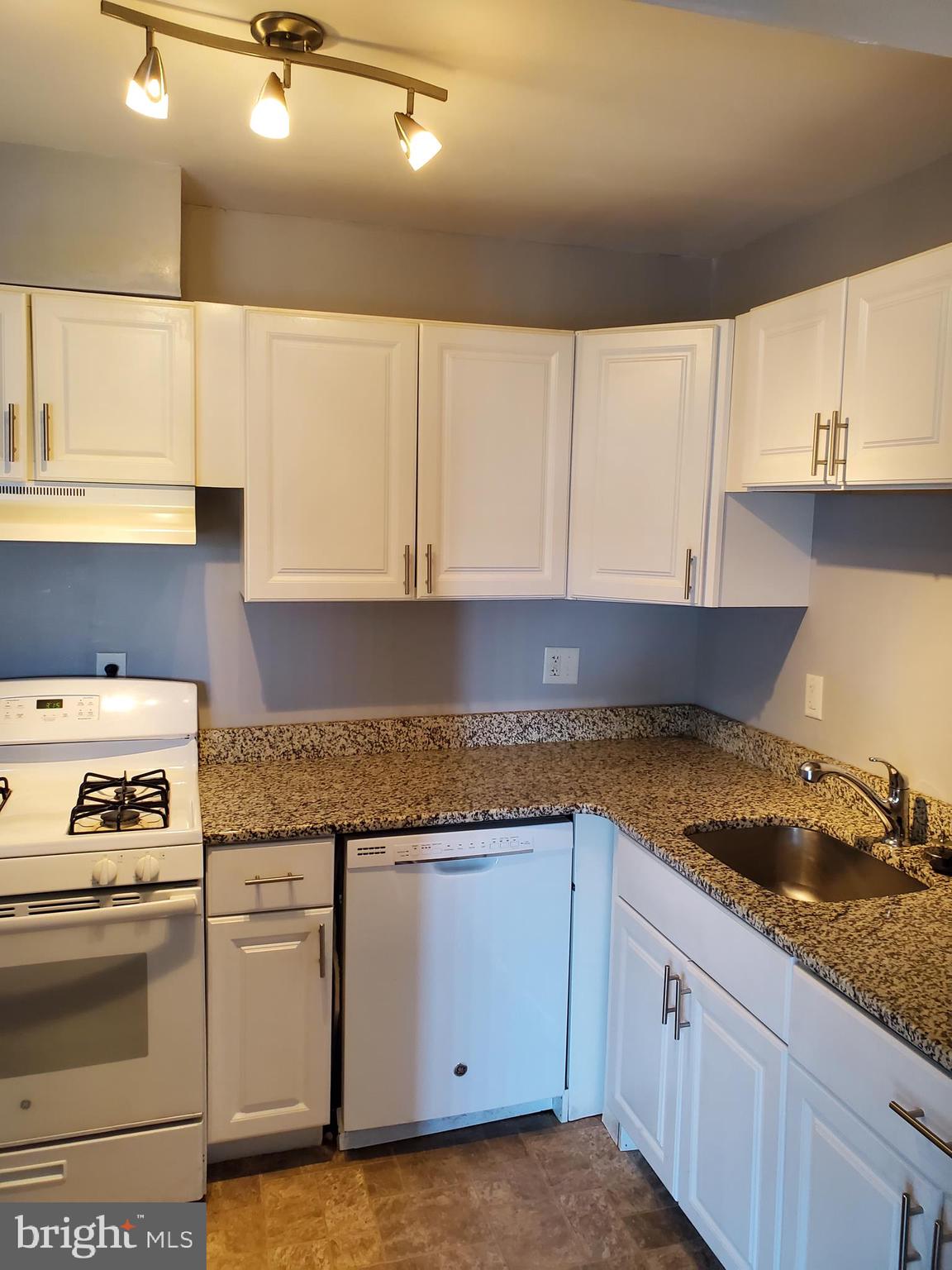 3124 Brinkley Road, Unit 5202 Temple Hills, MD 20748 - Photo 2 of 12