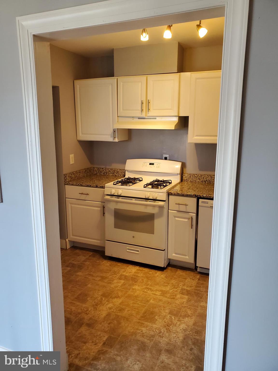 3124 Brinkley Road, Unit 5202 Temple Hills, MD 20748 - Photo 3 of 12