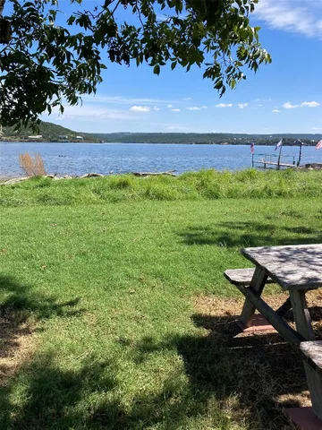 $295,000 | 297 Lakeshore Loop, Tow, TX 78672