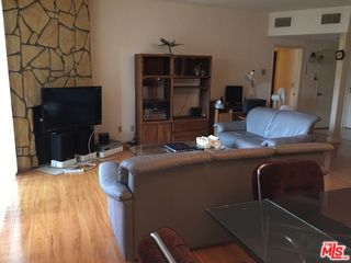 $515,000 | 8160 Manitoba Street, Unit 201, Playa del Rey, CA 90293