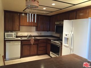 $515,000 | 8160 Manitoba Street, Unit 201, Playa del Rey, CA 90293