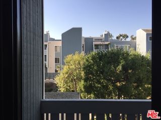 $515,000 | 8160 Manitoba Street, Unit 201, Playa del Rey, CA 90293