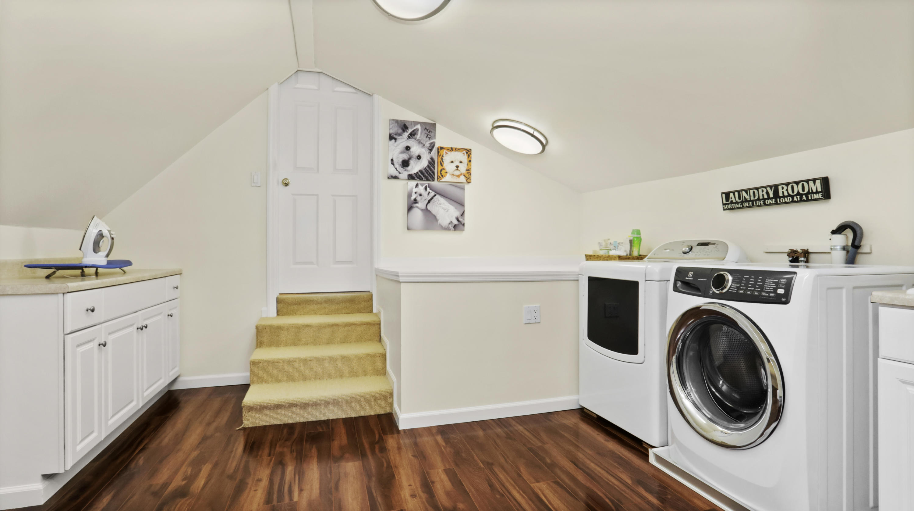 4 Norias Road Greenwich, CT 06830 - Photo 32 of 44 a view of entryway with washer and dryer