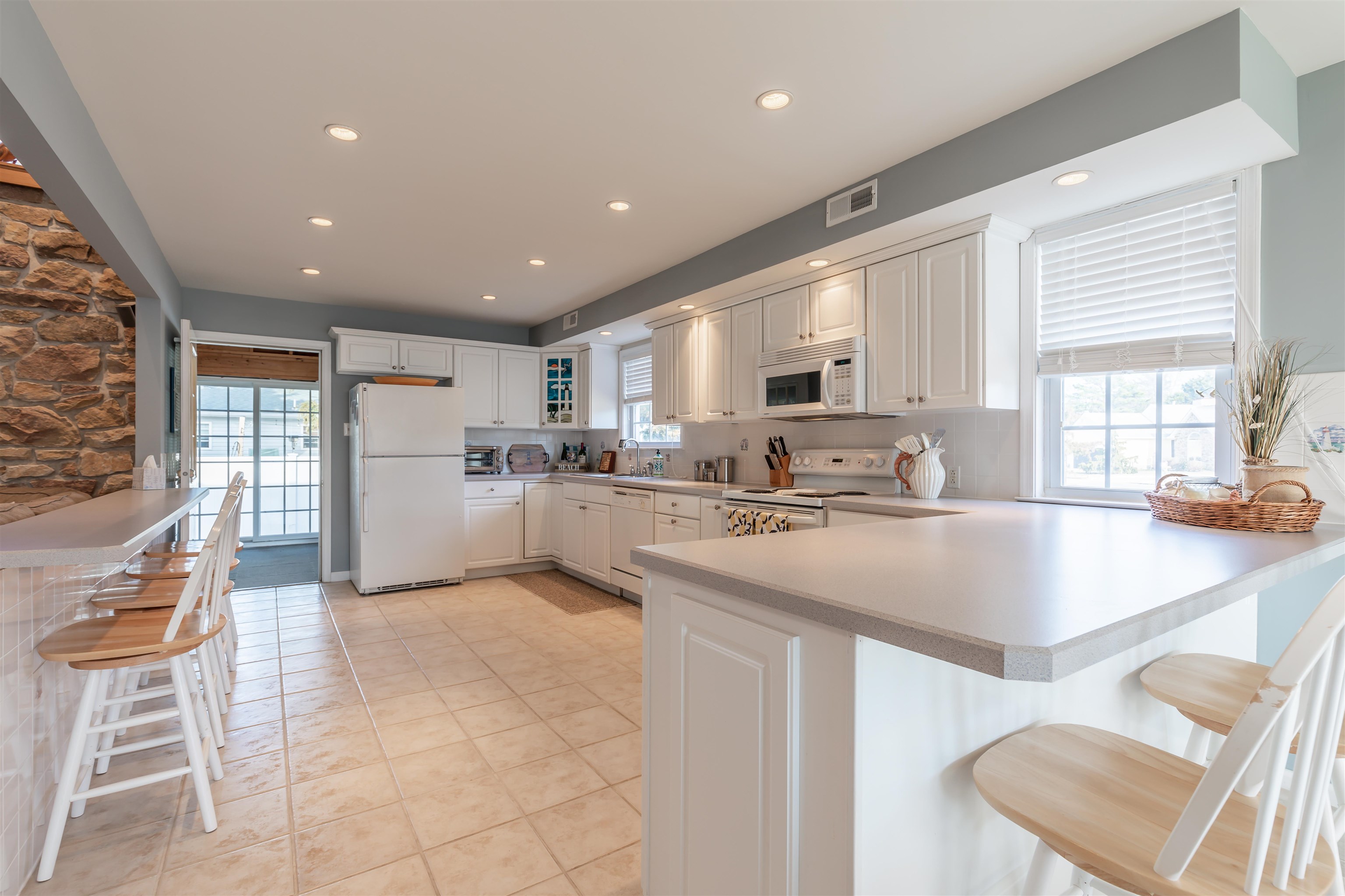 401 Mistletoe Road Cape May Beach, NJ 08251 - Photo 6 of 37 Gallery Image 6