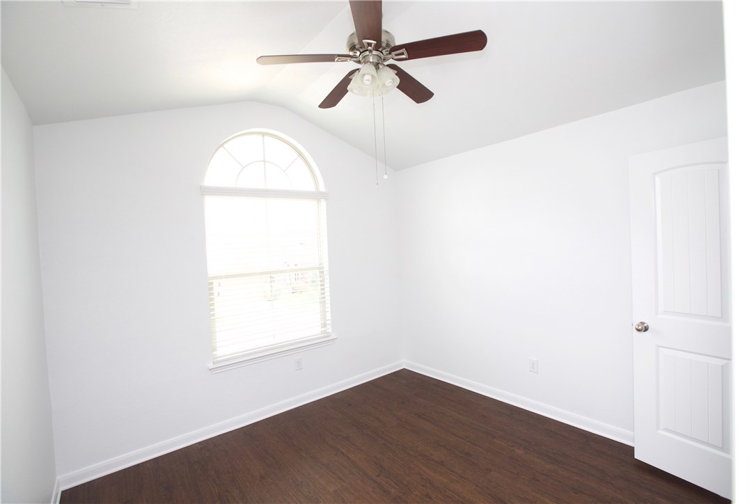 18421 Moreto Loop Pflugerville, TX 78660 - Photo 8 of 14