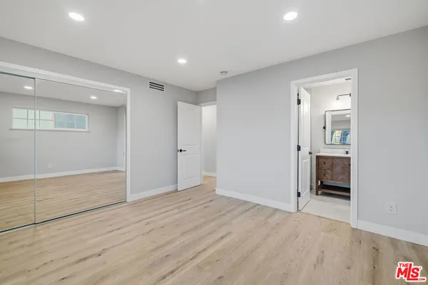 $5,995 | 10557 Reseda Boulevard, Northridge, CA 91326
