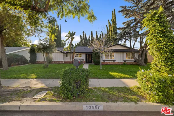 $5,995 | 10557 Reseda Boulevard, Northridge, CA 91326