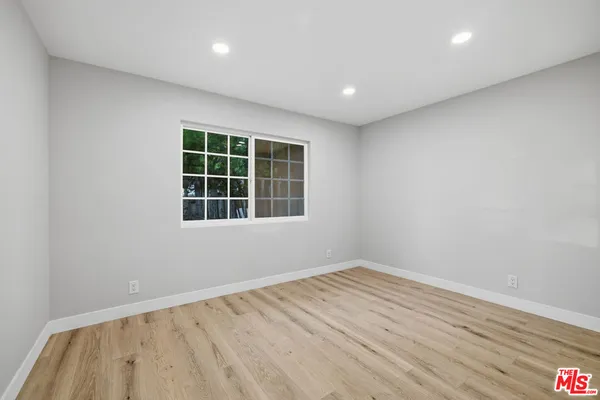 $5,995 | 10557 Reseda Boulevard, Northridge, CA 91326