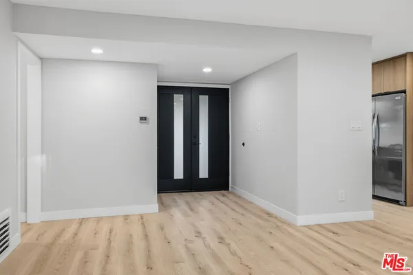 $5,995 | 10557 Reseda Boulevard, Northridge, CA 91326