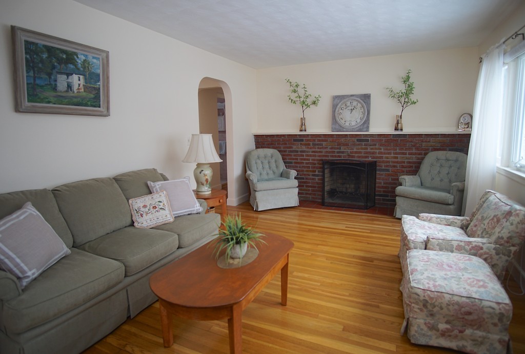 12 Buttaro Road Woburn, MA 01801 - Photo 2 of 30 Gallery Image 2