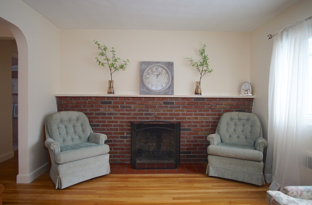 12 Buttaro Road Woburn, MA 01801 - Photo 3 of 30 Gallery Image 3