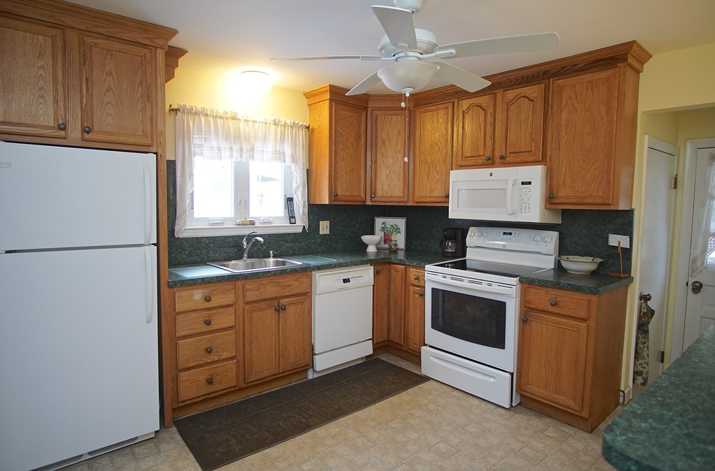 12 Buttaro Road Woburn, MA 01801 - Photo 6 of 30 Gallery Image 6