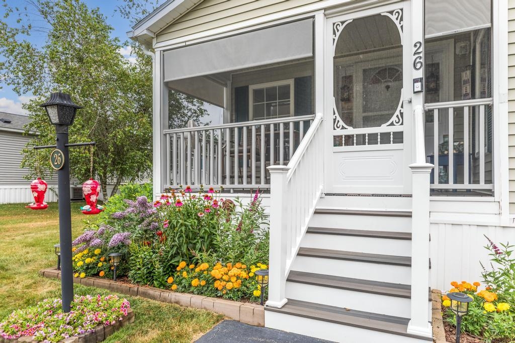 26 Watercress Drive, Unit 26 Rochester, NH 03868 - Photo 2 of 25