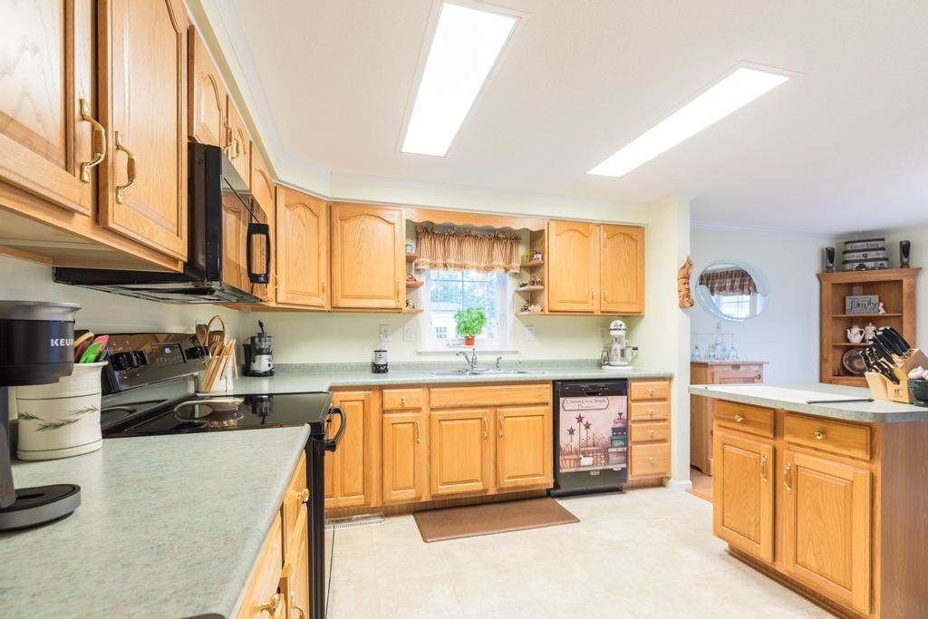 26 Watercress Drive, Unit 26 Rochester, NH 03868 - Photo 7 of 25