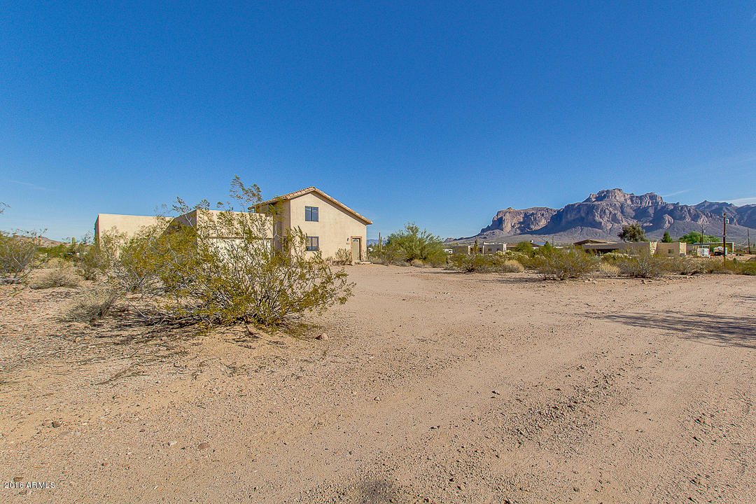 938 North Hilton Road Apache Junction, AZ 85119 - Photo 24 of 43 02-Hilton_