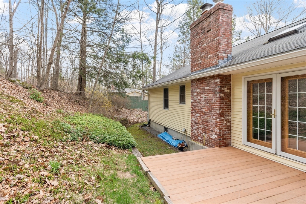 41 Betty Spring Road Gardner, MA 01440 - Photo 4 of 36 Gallery Image 4
