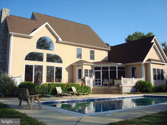 2820 Bennett Point Road Queenstown, MD 21658 - Photo 2 of 16 Rear