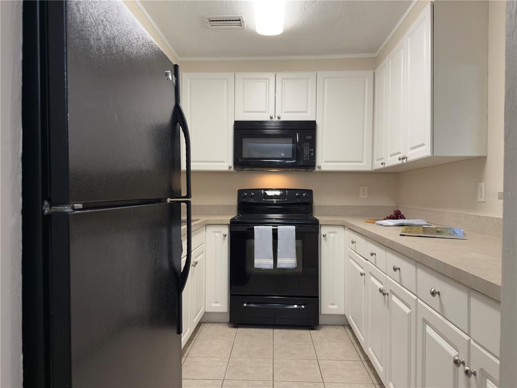 501 Southwest 75th Street, Unit F3 Gainesville, FL 32607 - Photo 16 of 53 Gallery Image 16
