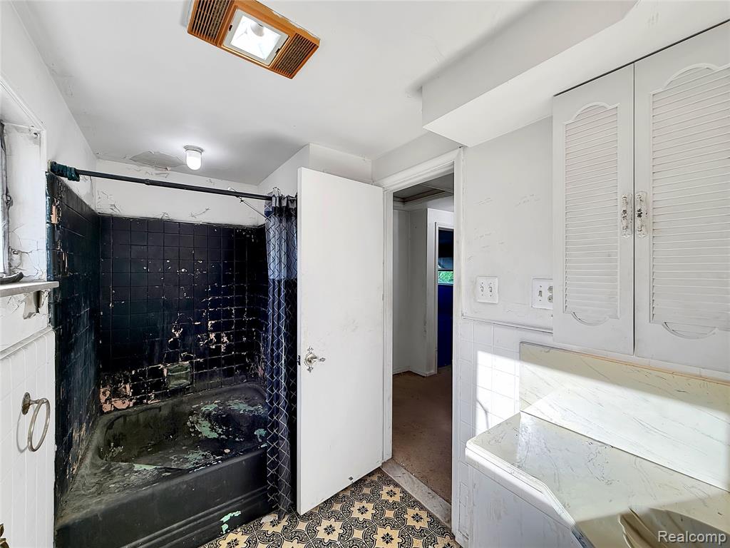 768 Washington Road Grosse Pointe, MI 48230 - Photo 16 of 54