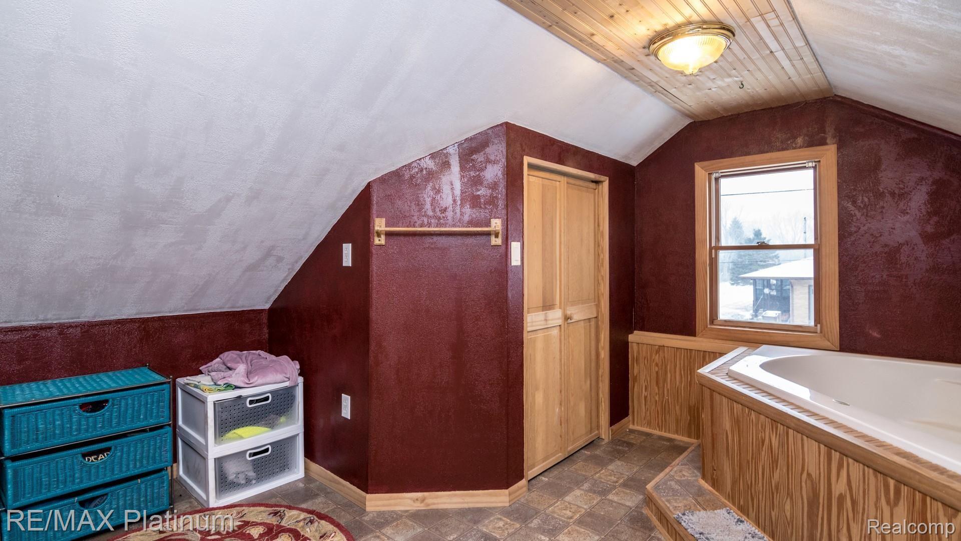 1605 Park Road Jackson, MI 49203 - Photo 37 of 47 37.jpg
