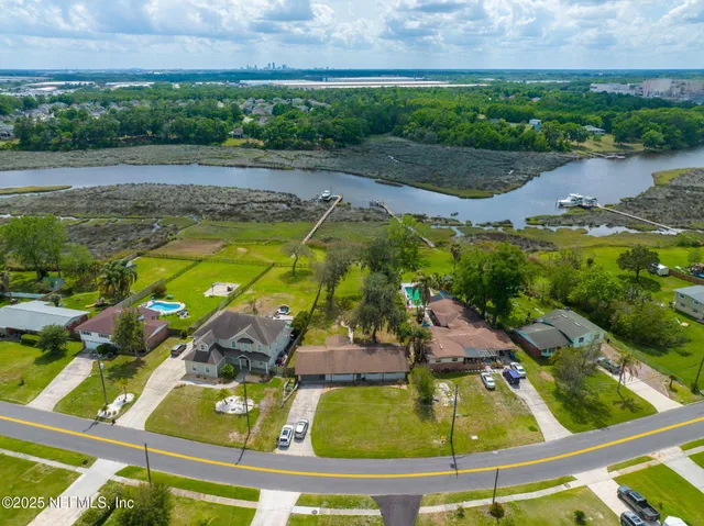 $2,100 | 256 Baisden Road, Jacksonville, FL 32218