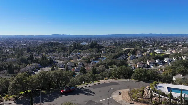 $550,000 | 3600 Tillmont Way, Santa Rosa, CA 95403