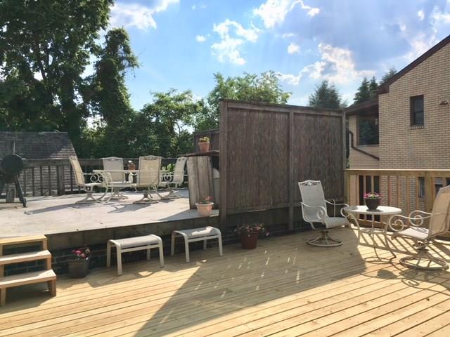 3045 Mt Troy Road Pittsburgh, PA 15212 - Photo 10 of 24 Side deck
