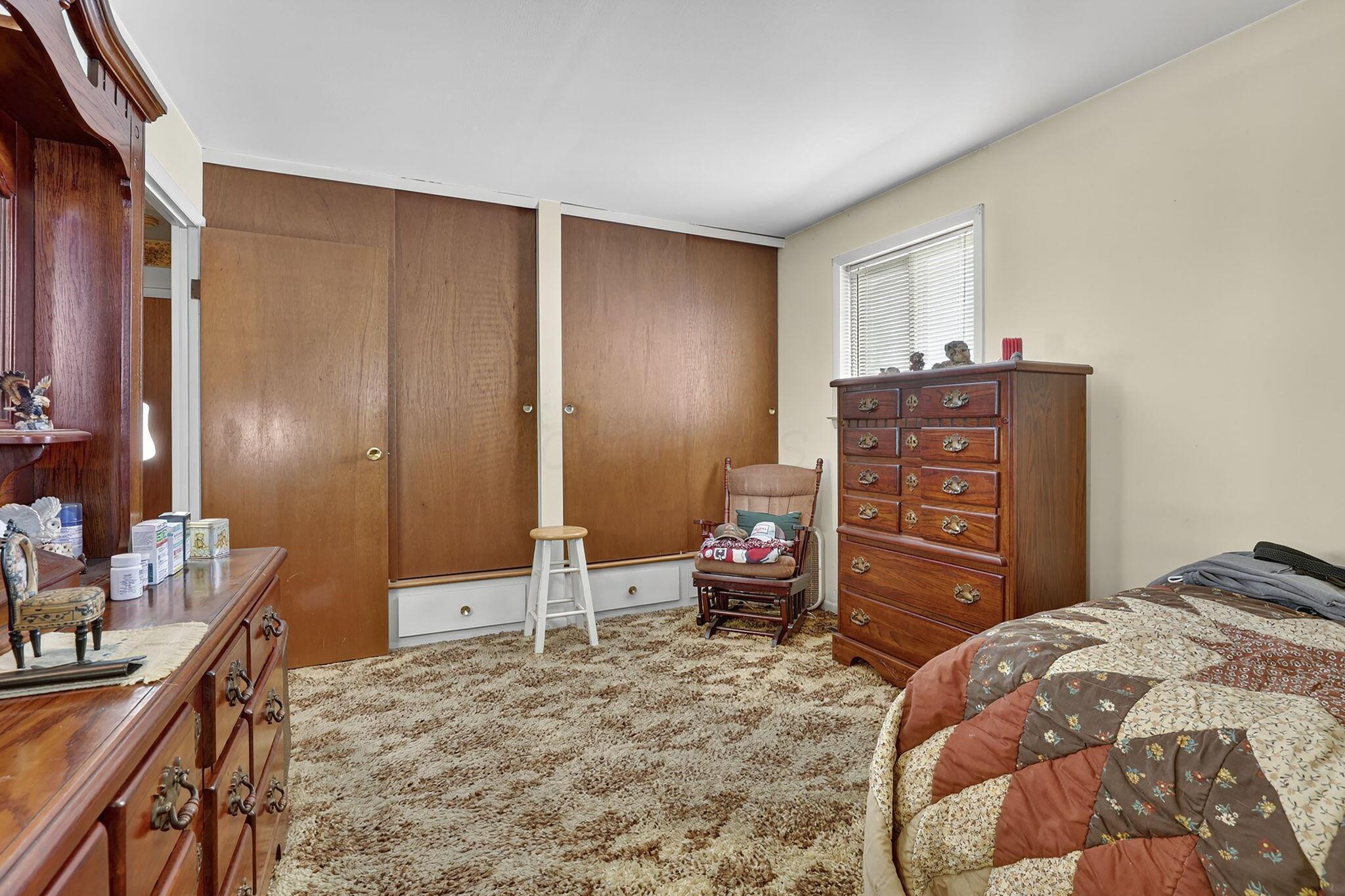 1529 South Hamilton Road Columbus, OH 43227 - Photo 33 of 49 36-web-or-mls-011A6648