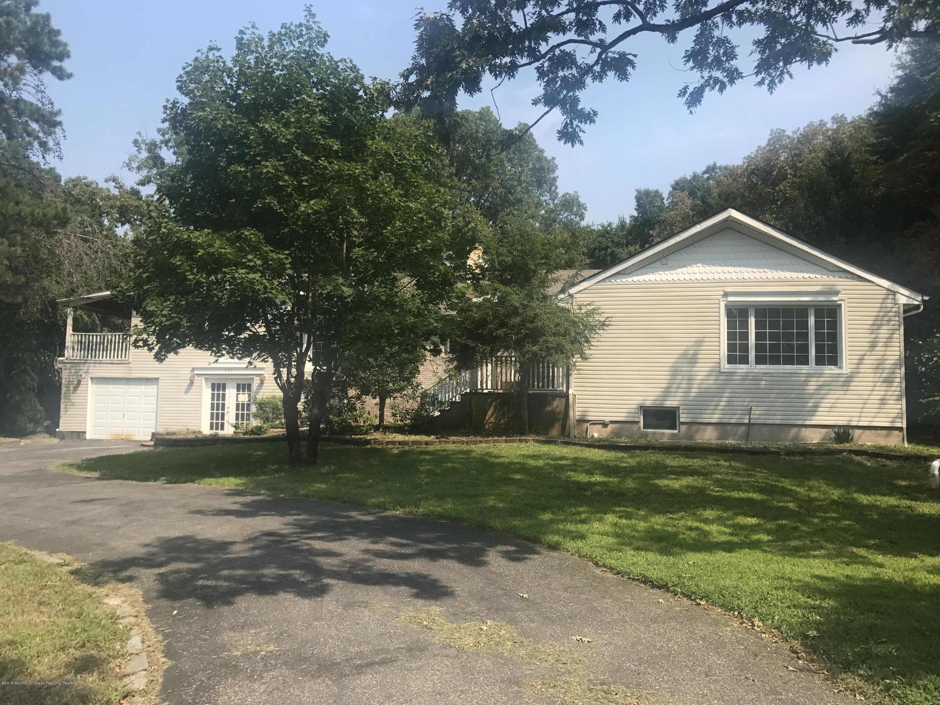 232 Spring Valley Road Morganville, NJ 07751 - Photo 2 of 19 IMG_6405