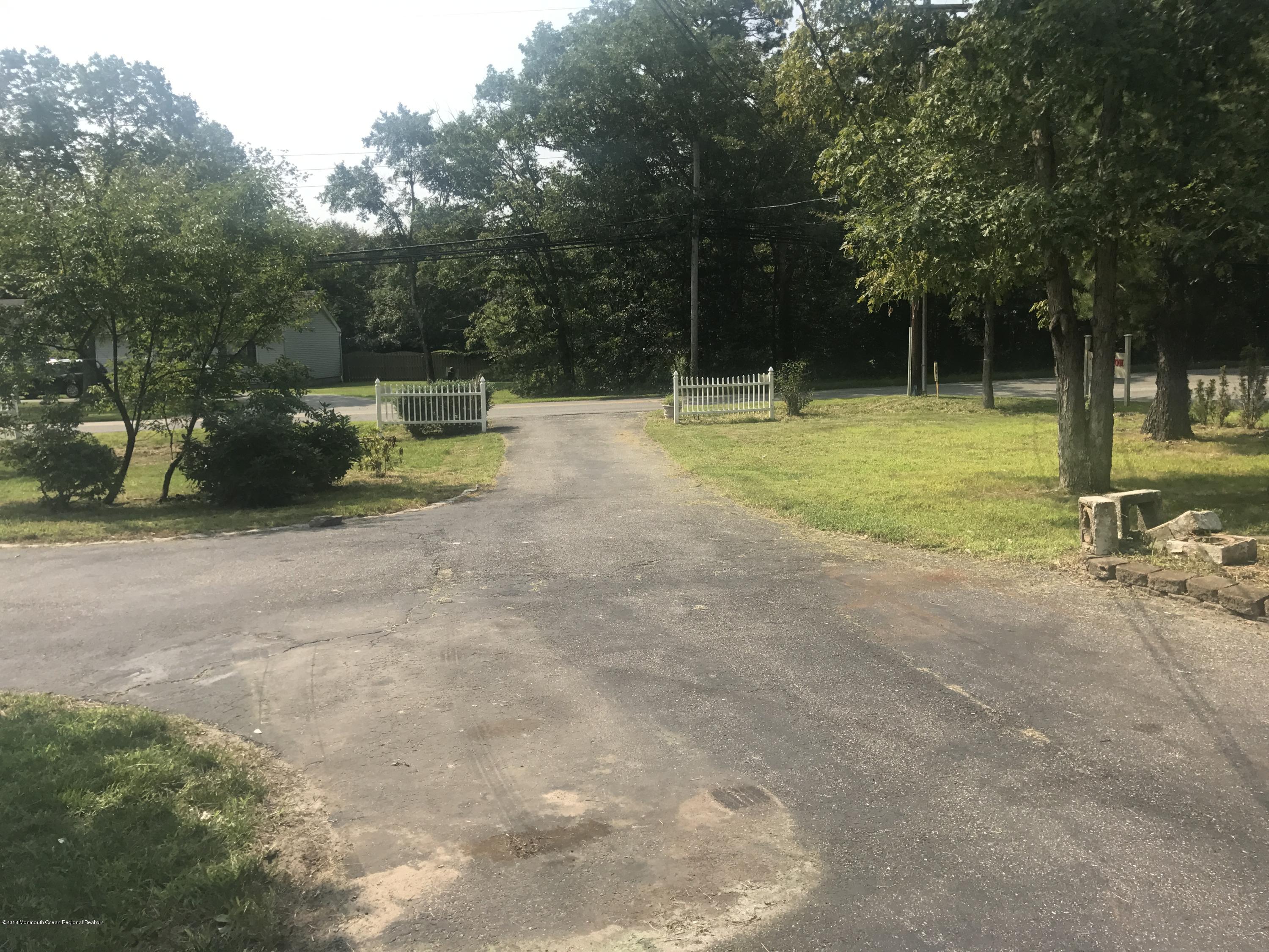 232 Spring Valley Road Morganville, NJ 07751 - Photo 5 of 19 IMG_6408