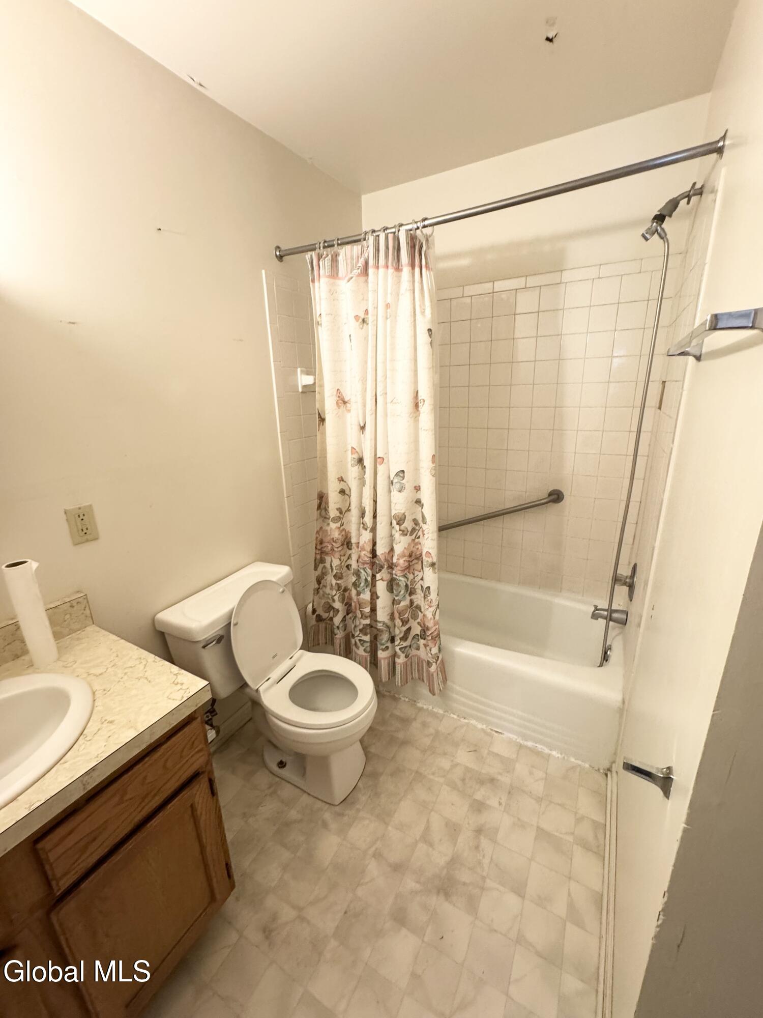 750 Hamilton Street Schenectady, NY 12307 - Photo 16 of 19 IMG_6064