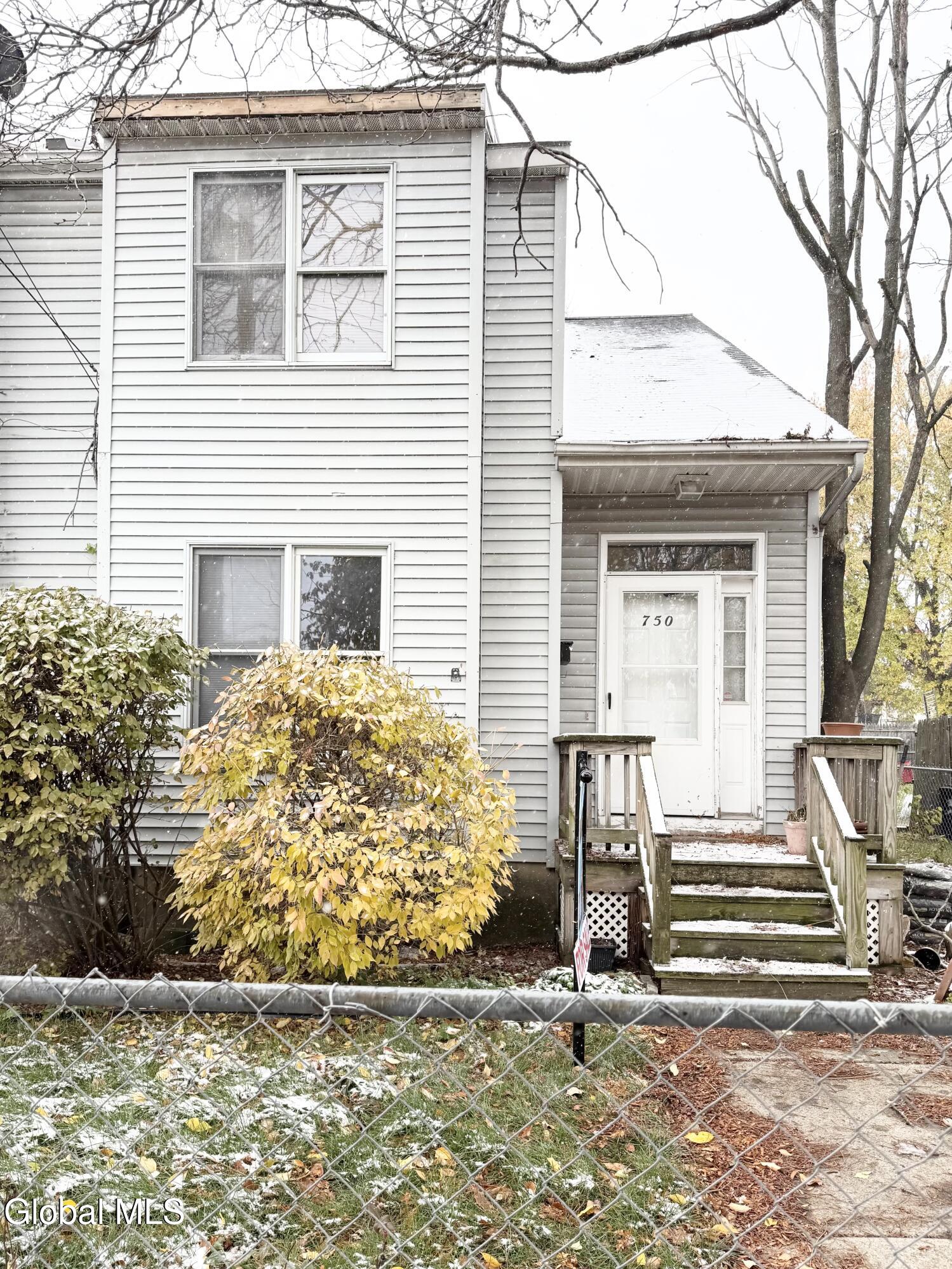 750 Hamilton Street Schenectady, NY 12307 - Photo 2 of 19 IMG_6082