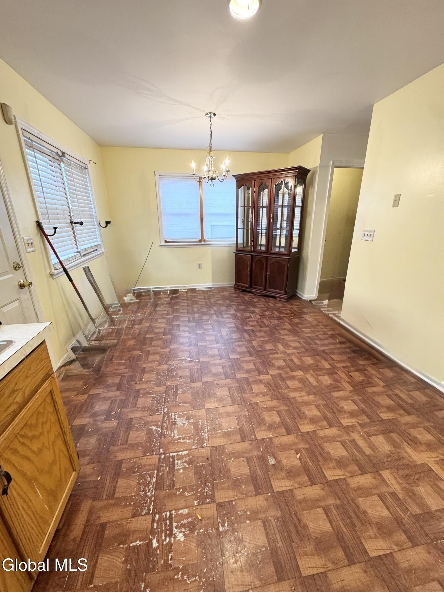 750 Hamilton Street Schenectady, NY 12307 - Photo 6 of 19 IMG_6057