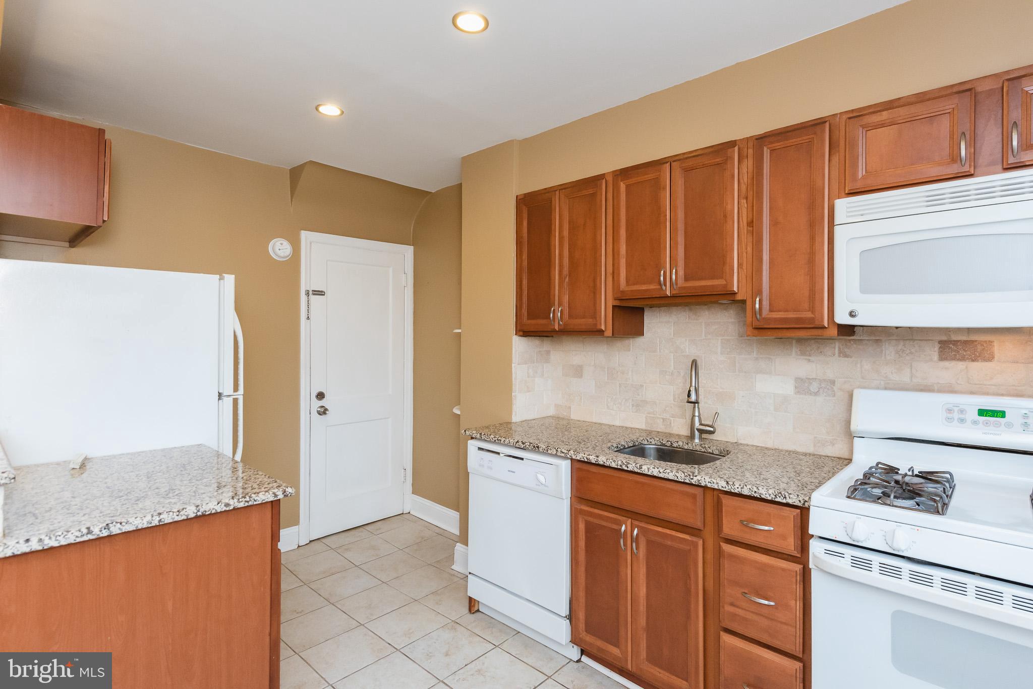 8537 Water Oak Road Baltimore, MD 21234 - Photo 13 of 31